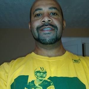 Meet your Posher, Carlos